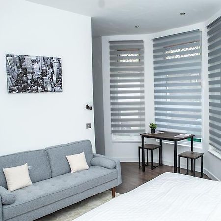 Aylesbury Apartment 1 With Free Parking Exteriér fotografie